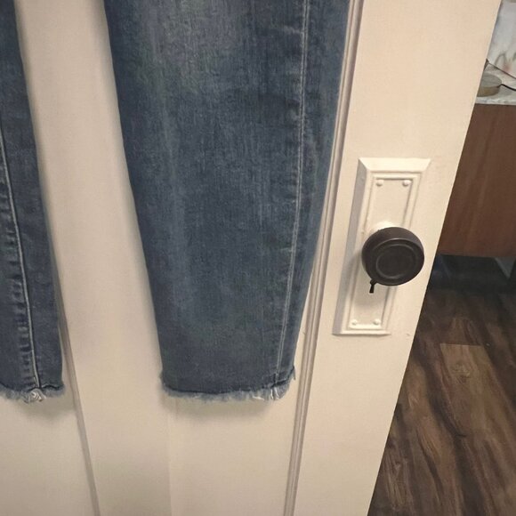 SALE!!!  Loft Skinny ankle ripped edge hi rise button fly jeans size 29/8 - Picture 8 of 10